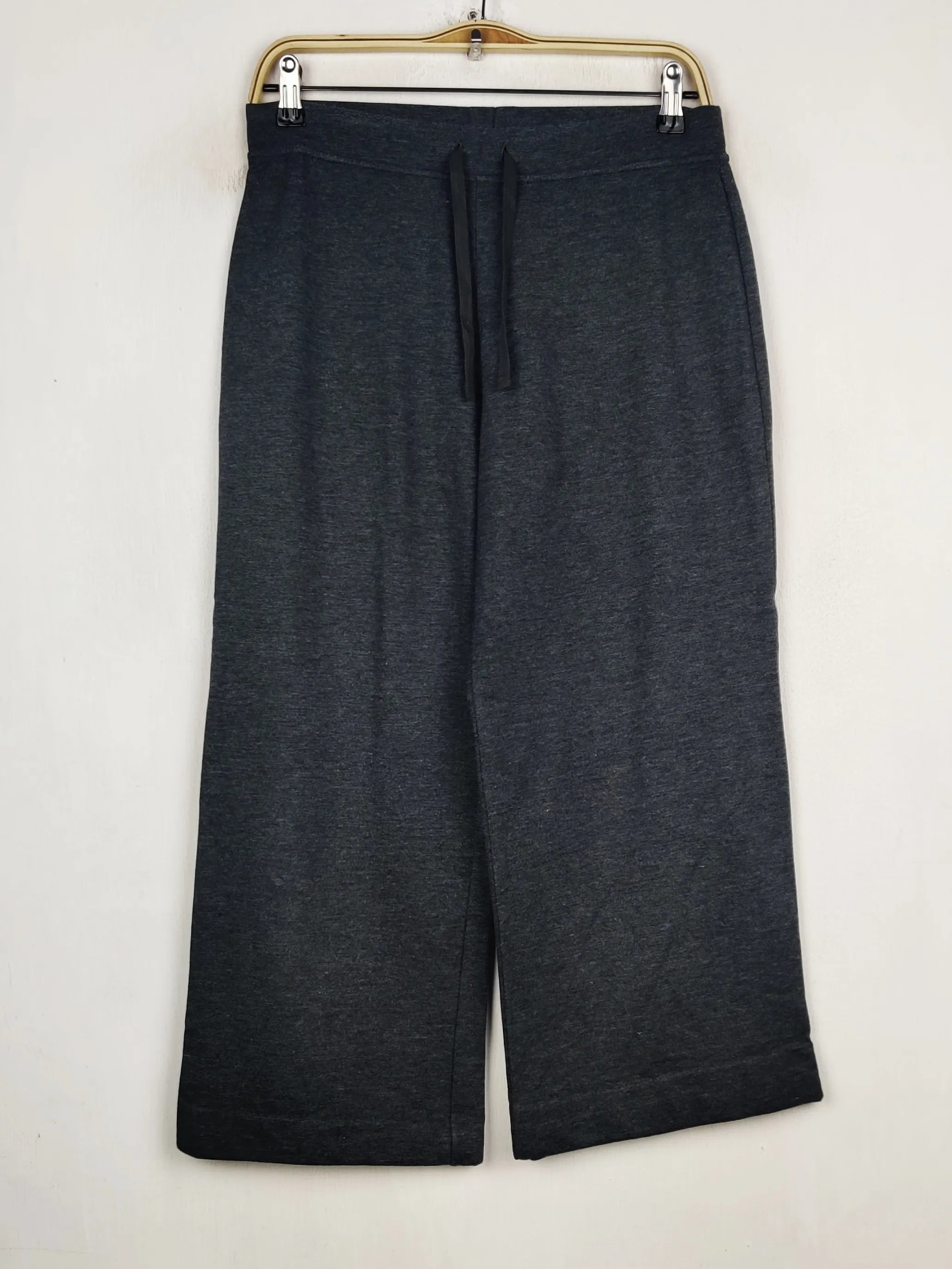 Buy online pre-used pre-loved 100% authentic & Original branded Marks & Spencer (TT-3229) available in Pakistan. Top international brands avilable.