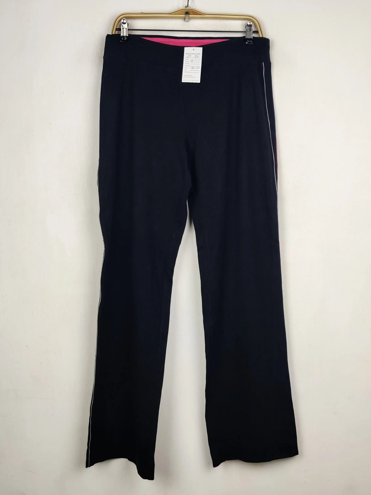 Buy online pre-used pre-loved 100% authentic & Original branded Marks & Spencer (TT-3231) available in Pakistan. Top international brands avilable.