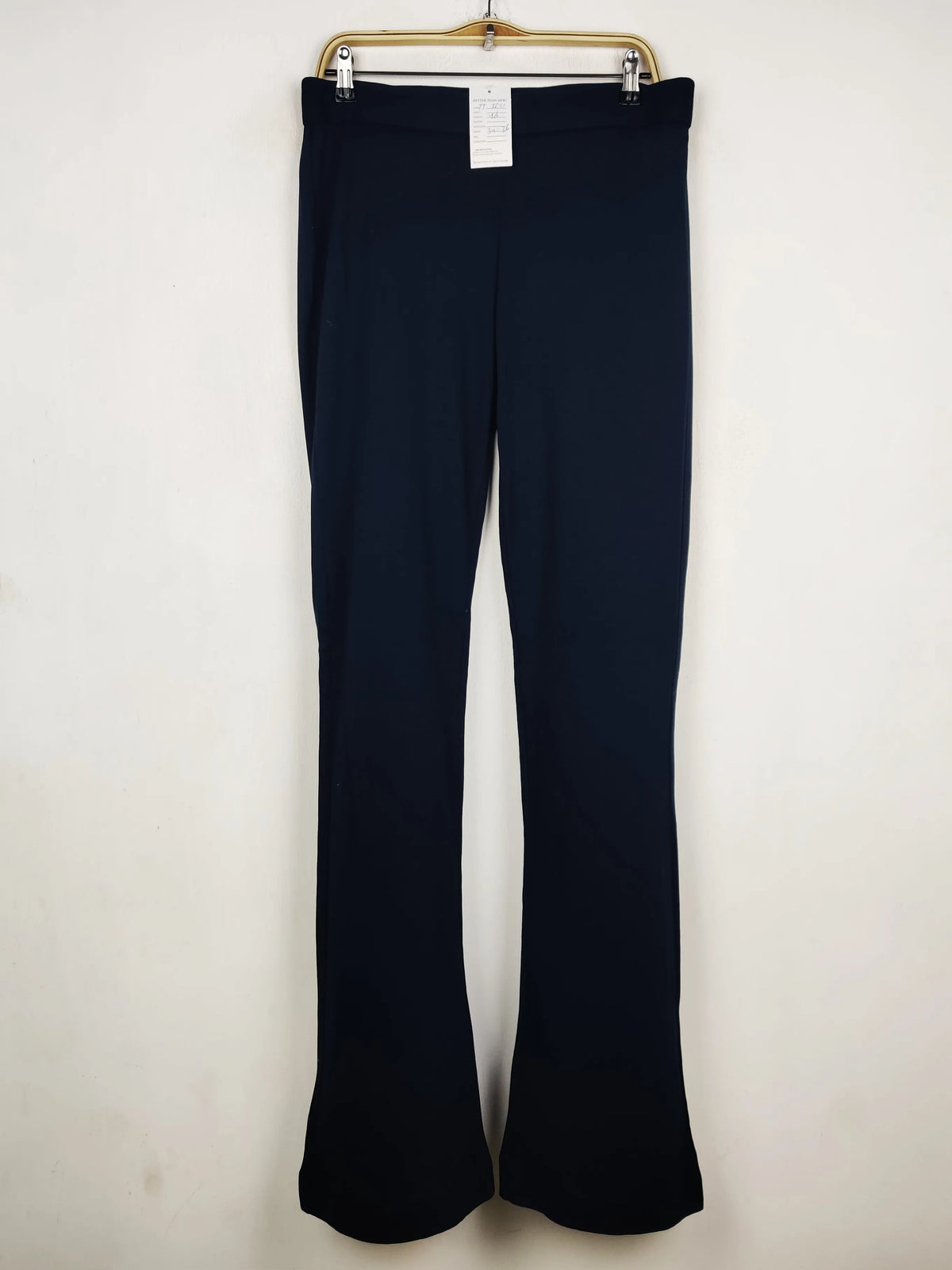 Buy online pre-used pre-loved 100% authentic & Original branded Marks & Spencer (TT-3251) available in Pakistan. Top international brands avilable.