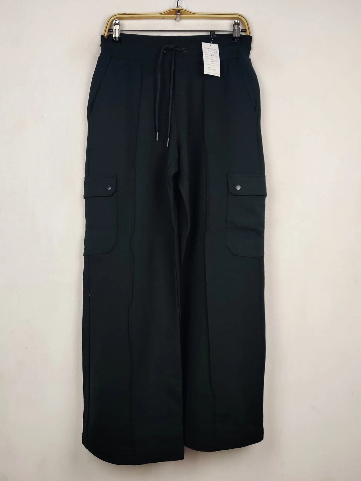 Buy online pre-used pre-loved 100% authentic & Original branded Marks & Spencer (TT-3274) available in Pakistan. Top international brands avilable.