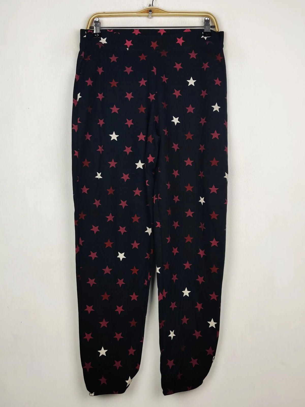 Buy online pre-used pre-loved 100% authentic & Original branded Marks & Spencer (TT-3287) available in Pakistan. Top international brands avilable.