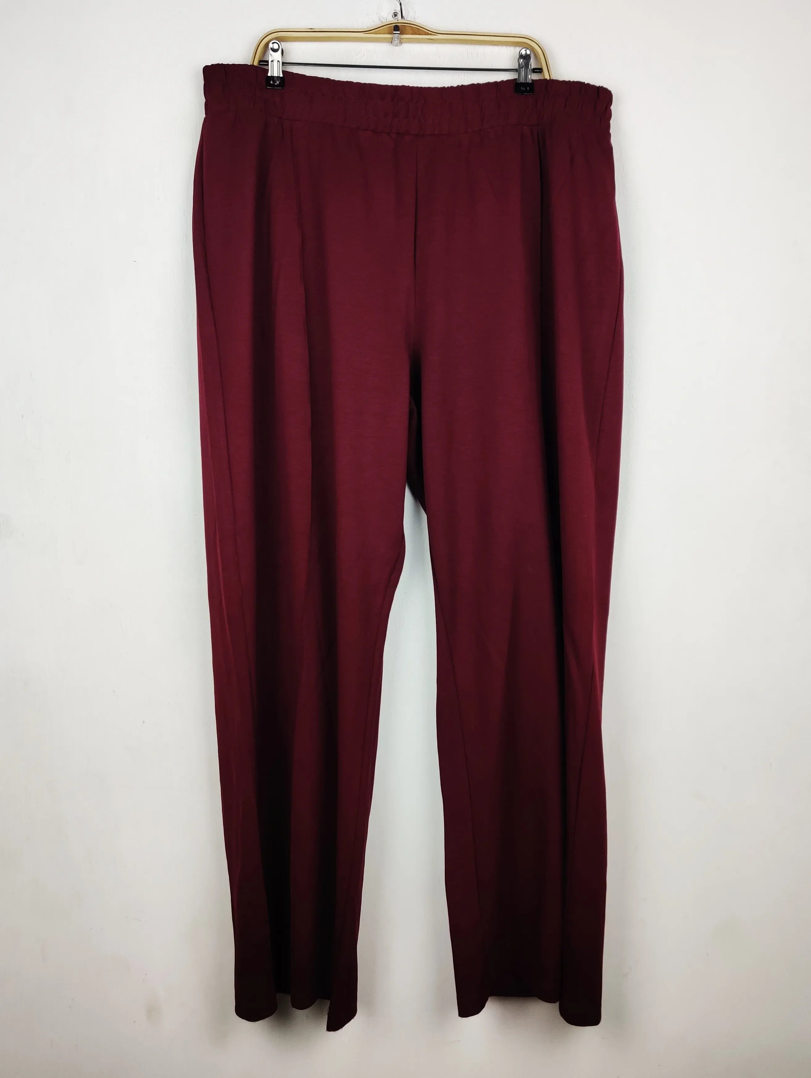 Buy online pre-used pre-loved 100% authentic & Original branded Primark (TT-3289) available in Pakistan. Top international brands avilable.