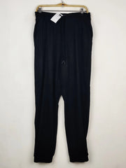 Buy online pre-used pre-loved 100% authentic & Original branded Marks & Spencer (TT-3292) available in Pakistan. Top international brands avilable.