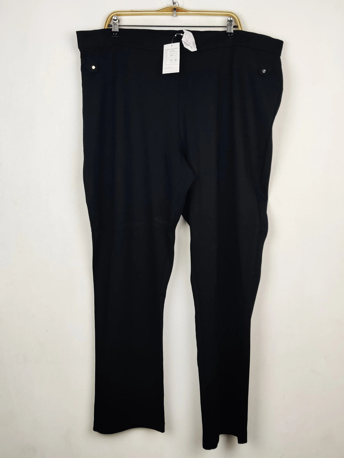 Buy online pre-used pre-loved 100% authentic & Original branded Bonmarche (TT-3296) available in Pakistan. Top international brands avilable.