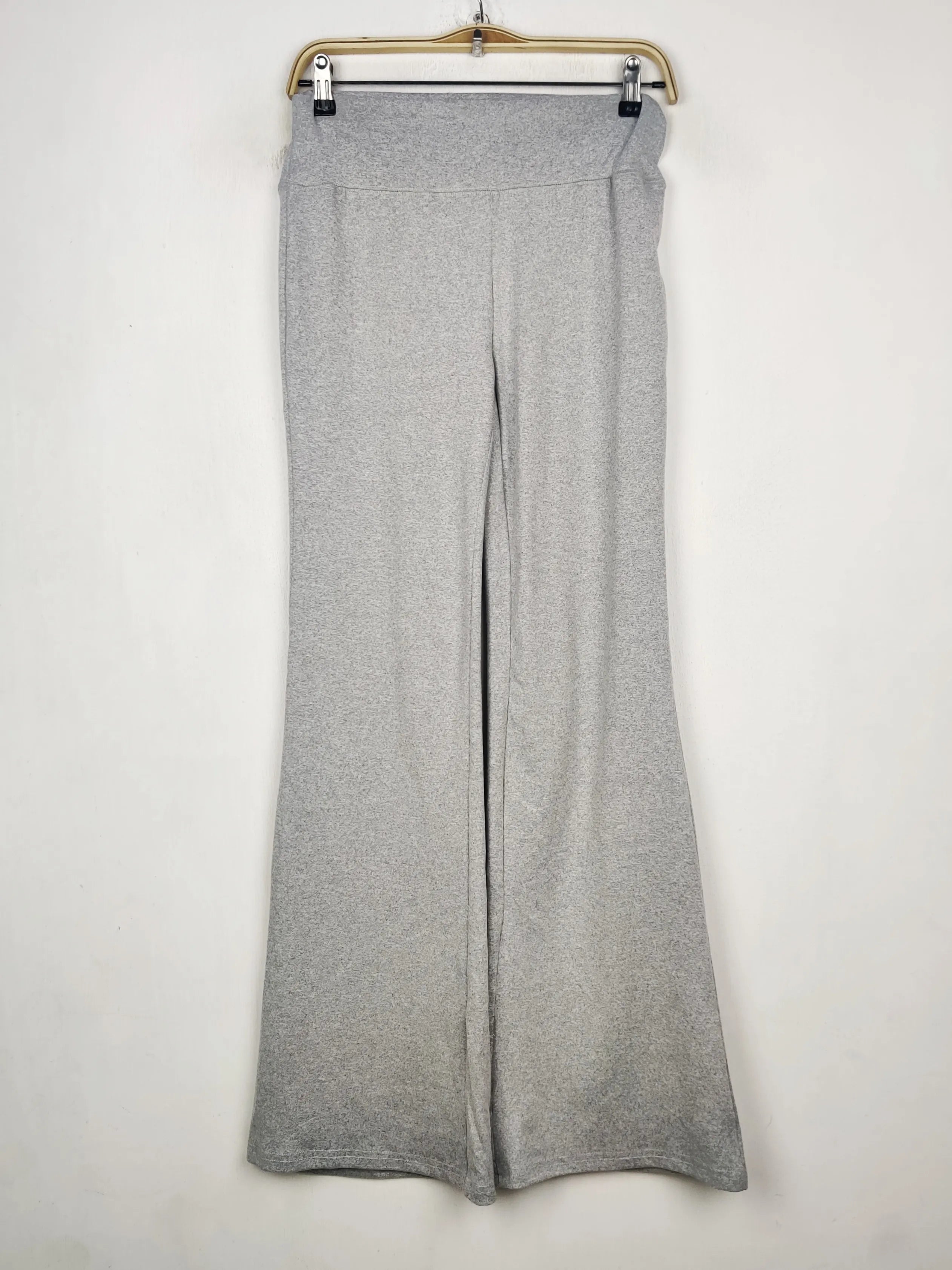 Buy online pre-used pre-loved 100% authentic & Original branded Shein (TT-3342) available in Pakistan. Top international brands avilable.