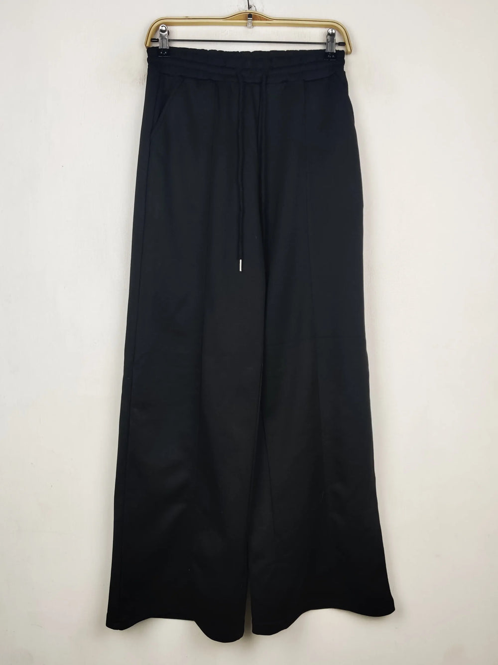 Buy online pre-used pre-loved 100% authentic & Original branded Shein (TT-3343) available in Pakistan. Top international brands avilable.