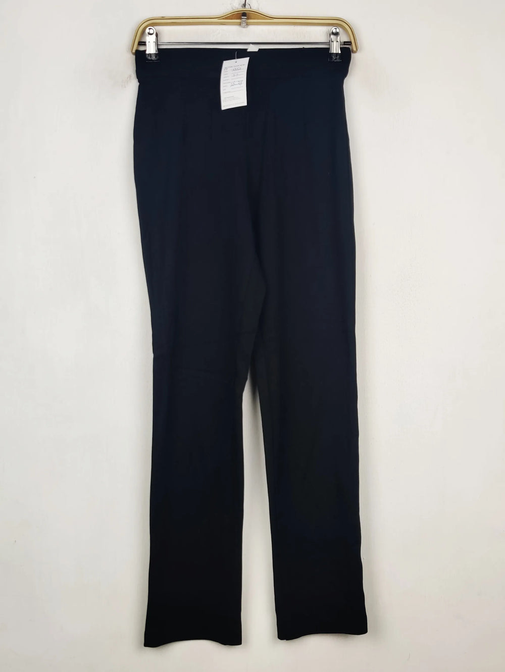 Buy online pre-used pre-loved 100% authentic & Original branded Marks & Spencer (TT-3352) available in Pakistan. Top international brands avilable.