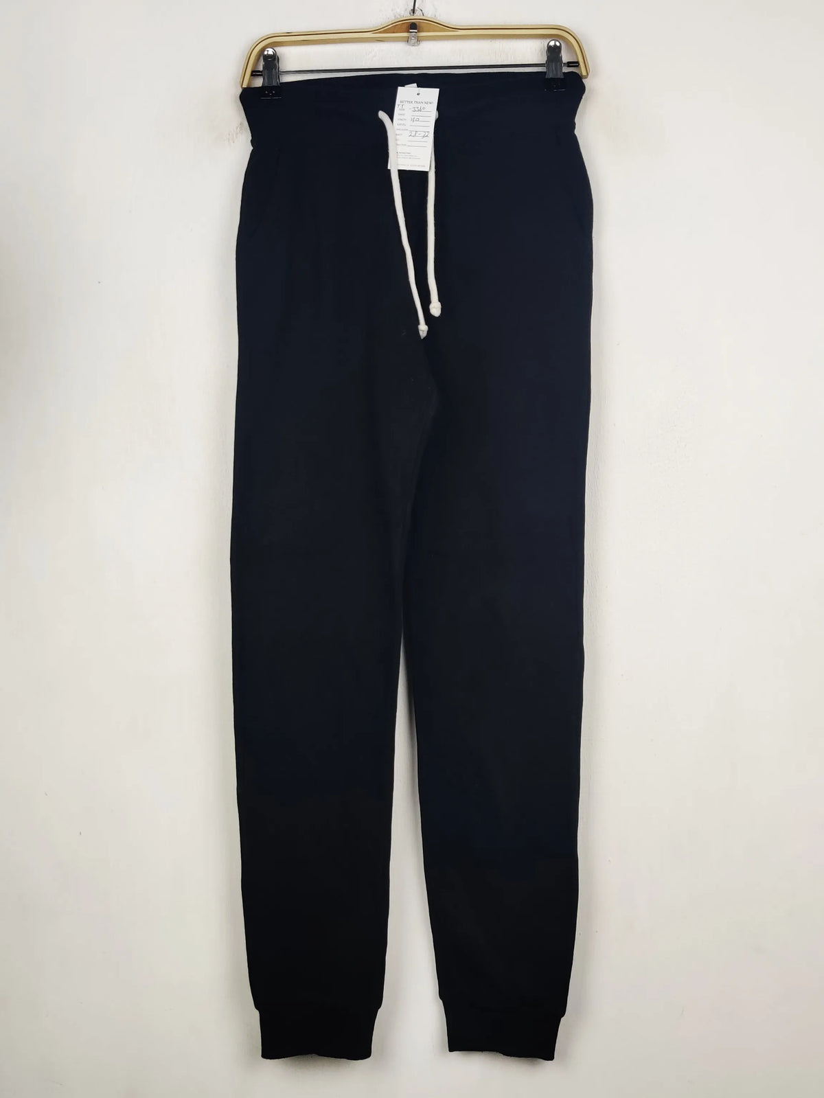 Buy online pre-used pre-loved 100% authentic & Original branded H&M (TT-3360) available in Pakistan. Top international brands avilable.