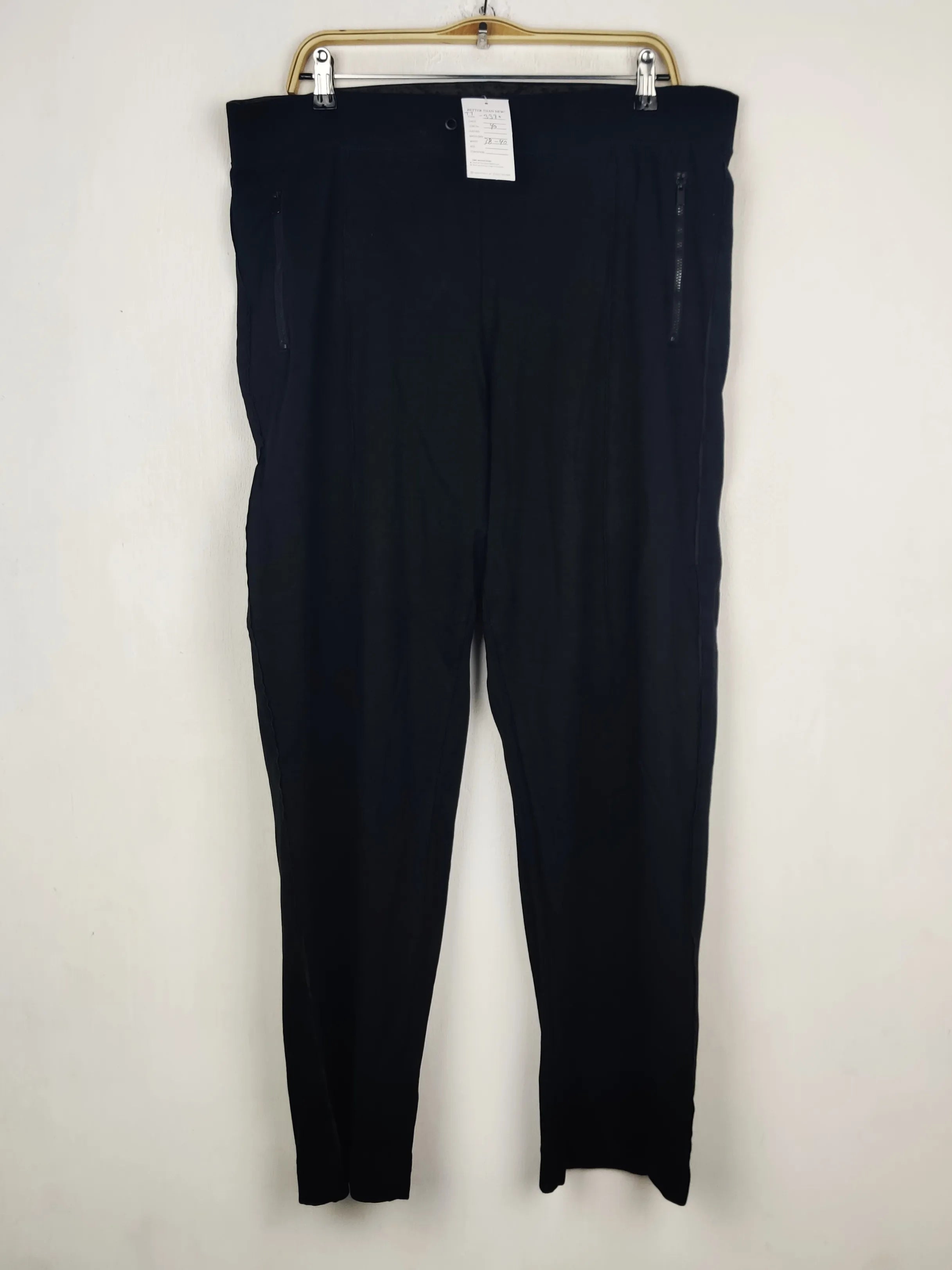 Buy online pre-used pre-loved 100% authentic & Original branded Marks & Spencer (TT-3370) available in Pakistan. Top international brands avilable.