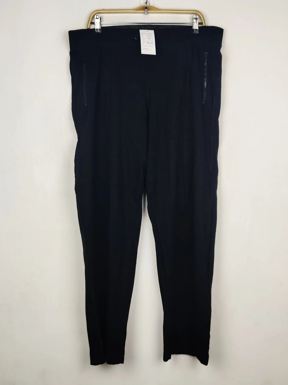 Buy online pre-used pre-loved 100% authentic & Original branded Marks & Spencer (TT-3370) available in Pakistan. Top international brands avilable.