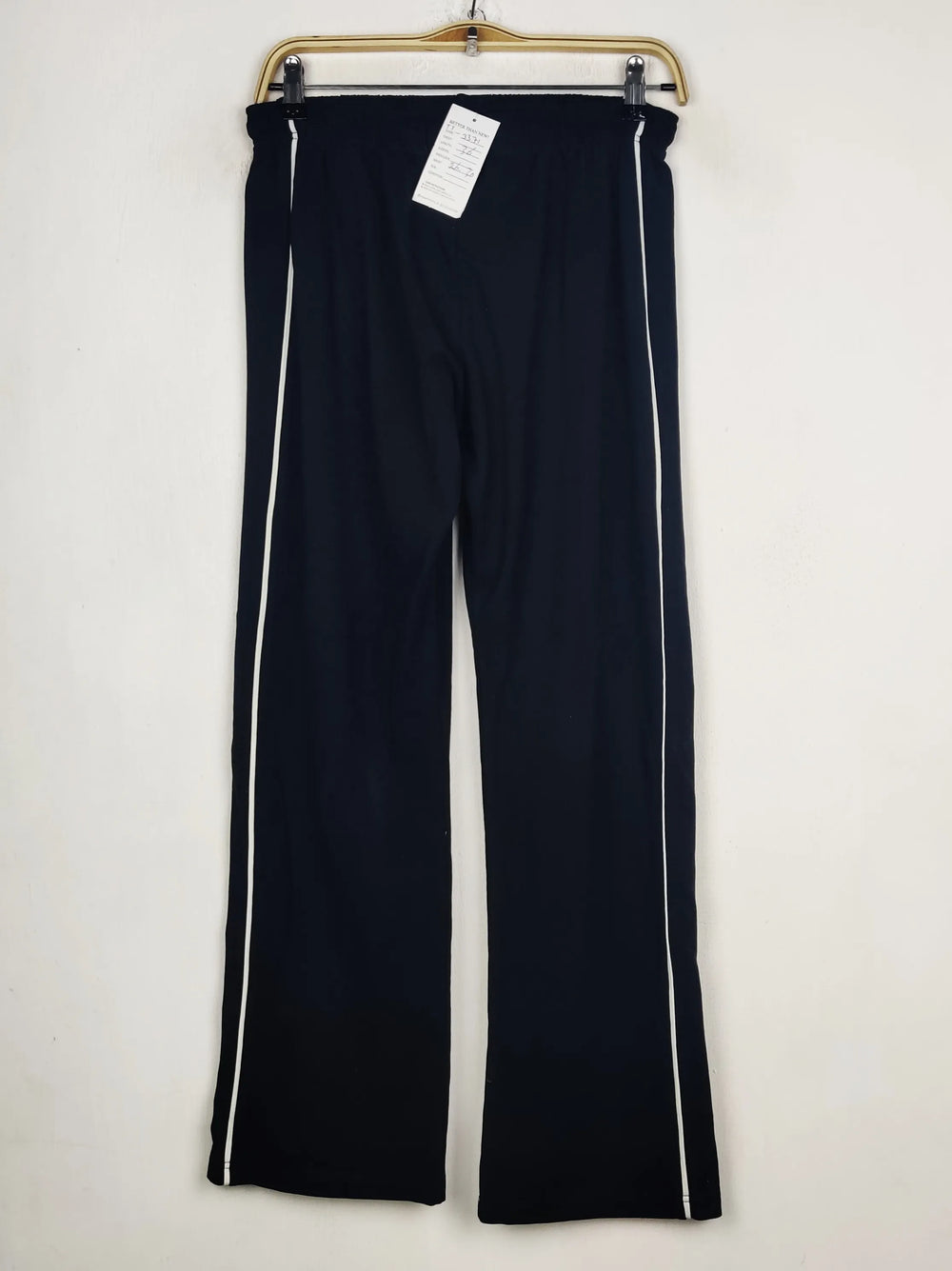Buy online pre-used pre-loved 100% authentic & Original branded Marks & Spencer (TT-3371) available in Pakistan. Top international brands avilable.