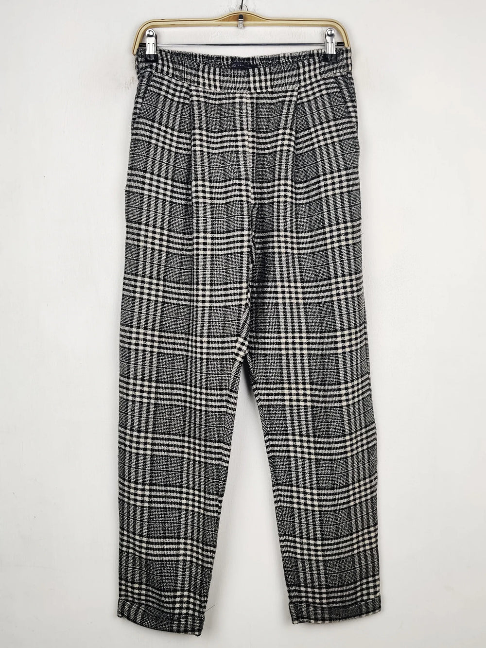 Buy online pre-used pre-loved 100% authentic & Original branded Marks & Spencer (TT-3377) available in Pakistan. Top international brands avilable.