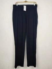Buy online pre-used pre-loved 100% authentic & Original branded Marks & Spencer (TT-3400) available in Pakistan. Top international brands avilable.