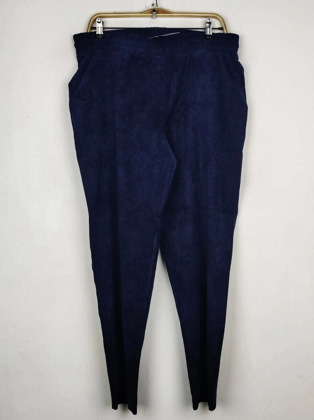 Buy online pre-used pre-loved 100% authentic & Original branded Bonmarche (TT-3404) available in Pakistan. Top international brands avilable.