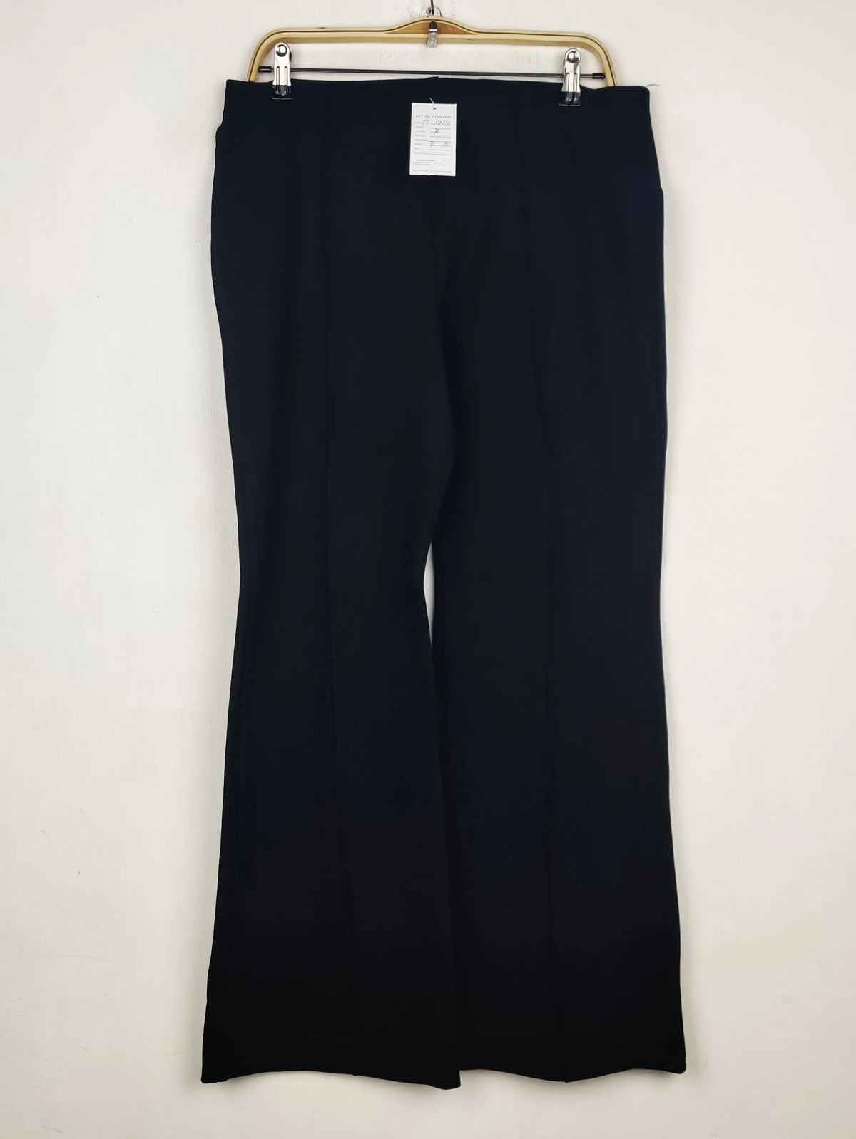 Buy online pre-used pre-loved 100% authentic & Original branded Primark (TT-3424) available in Pakistan. Top international brands avilable.