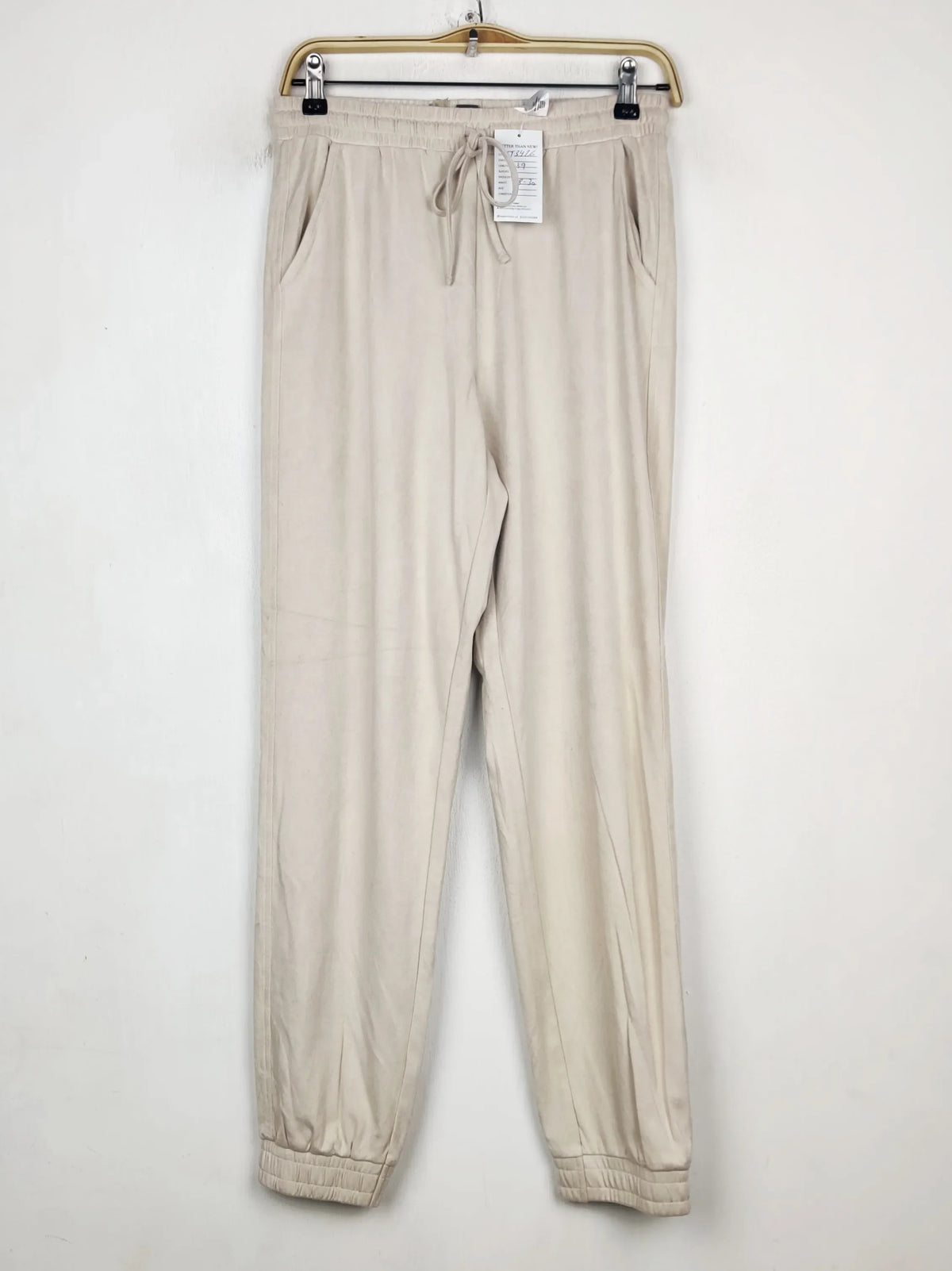 Buy online pre-used pre-loved 100% authentic & Original branded Primark (TT-3426) available in Pakistan. Top international brands avilable.