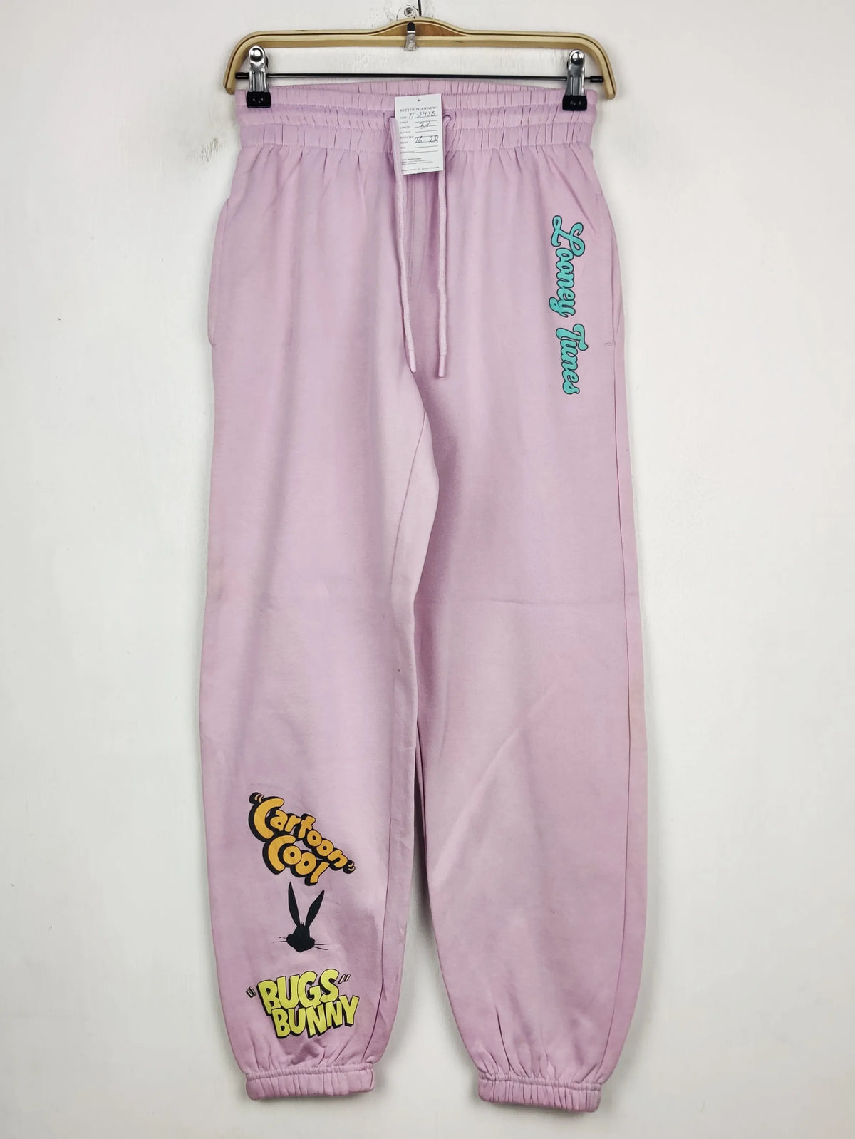 Buy online pre-used pre-loved 100% authentic & Original branded Looney Tunes (TT-3438) available in Pakistan. Top international brands avilable.