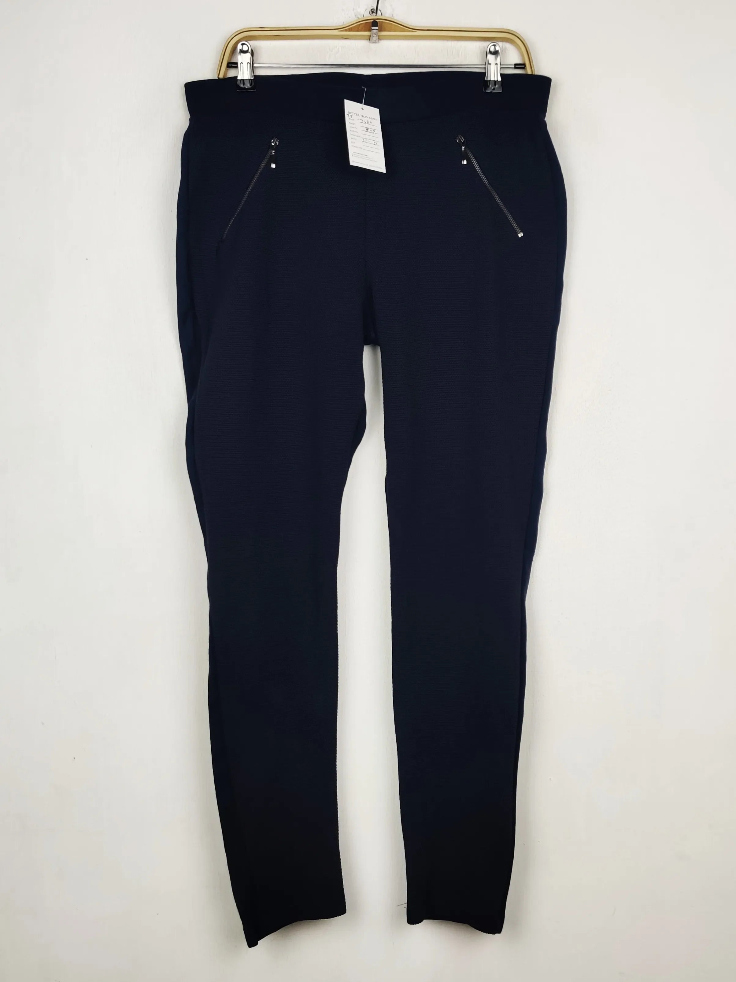 Buy online pre-used pre-loved 100% authentic & Original branded Marks & Spencer (TT-3480) available in Pakistan. Top international brands avilable.