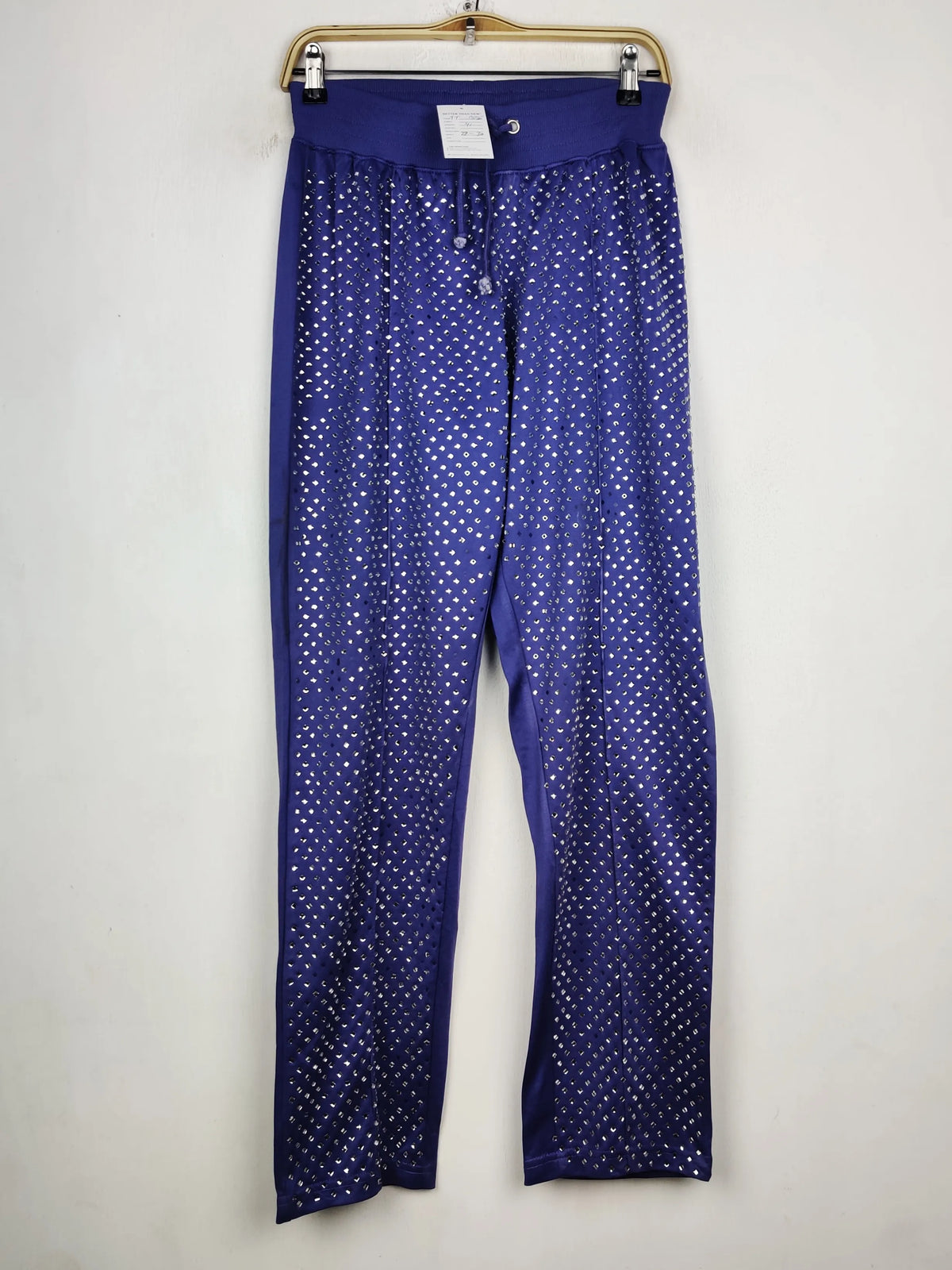 Buy online pre-used pre-loved 100% authentic & Original branded M Collection (TT-3503) available in Pakistan. Top international brands avilable.
