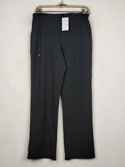 Buy online pre-used pre-loved 100% authentic & Original branded Marks & Spencer (TT-3519) available in Pakistan. Top international brands avilable.