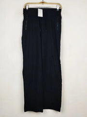 Buy online pre-used pre-loved 100% authentic & Original branded Marks & Spencer (TT-3546) available in Pakistan. Top international brands avilable.
