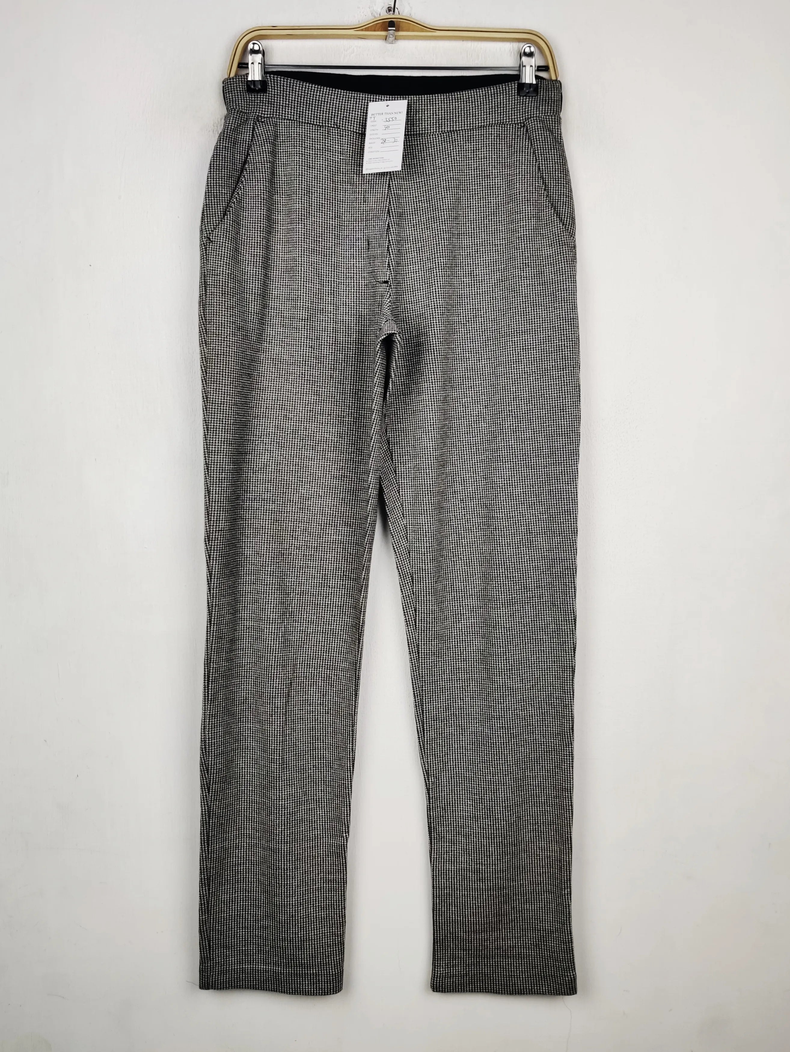 Buy online pre-used pre-loved 100% authentic & Original branded Betty Barclay (TT-3550) available in Pakistan. Top international brands avilable.