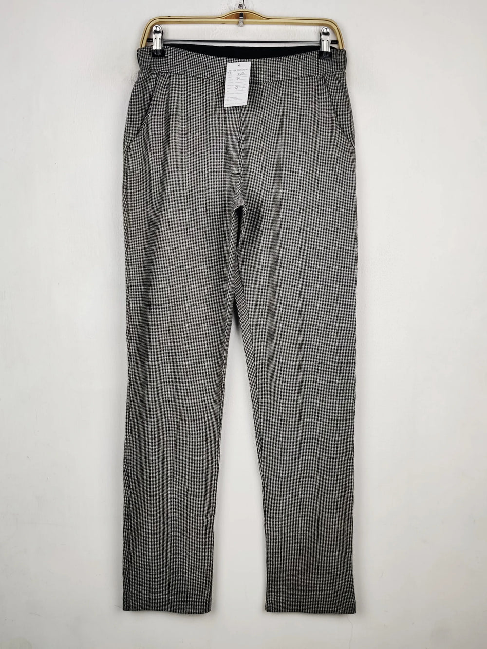 Buy online pre-used pre-loved 100% authentic & Original branded Betty Barclay (TT-3550) available in Pakistan. Top international brands avilable.