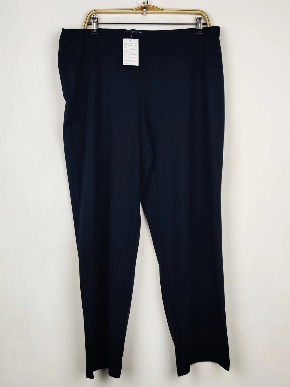 Buy online pre-used pre-loved 100% authentic & Original branded Marks & Spencer (TT-3557) available in Pakistan. Top international brands avilable.