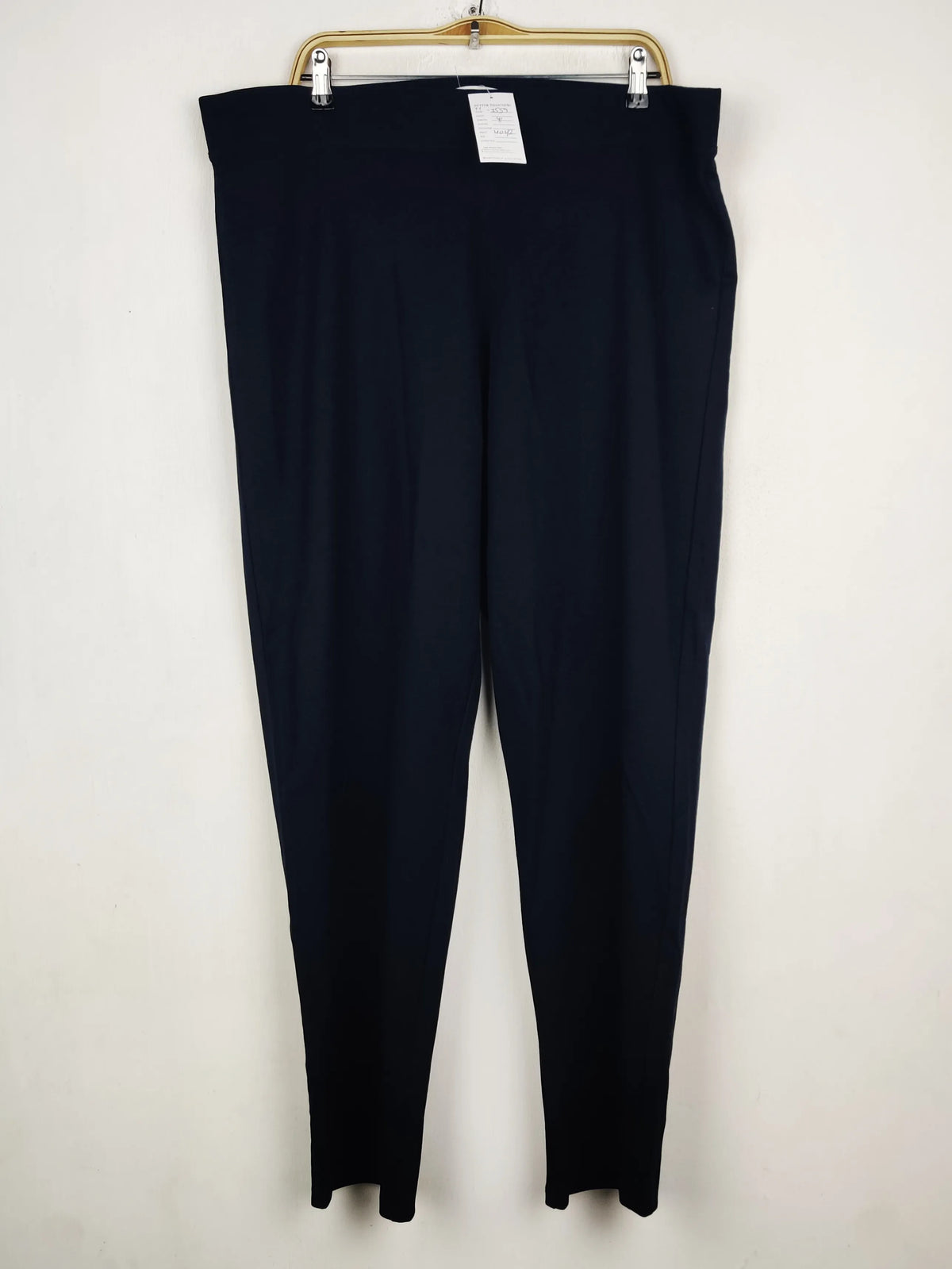 Buy online pre-used pre-loved 100% authentic & Original branded Marks & Spencer (TT-3559) available in Pakistan. Top international brands avilable.