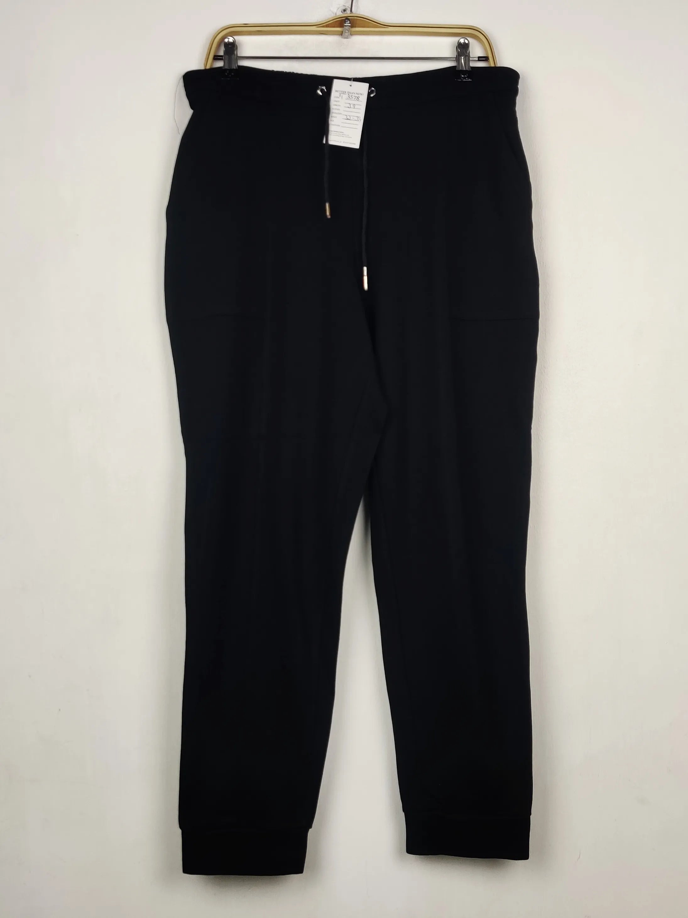 Buy online pre-used pre-loved 100% authentic & Original branded F&F (TT-3578) available in Pakistan. Top international brands avilable.