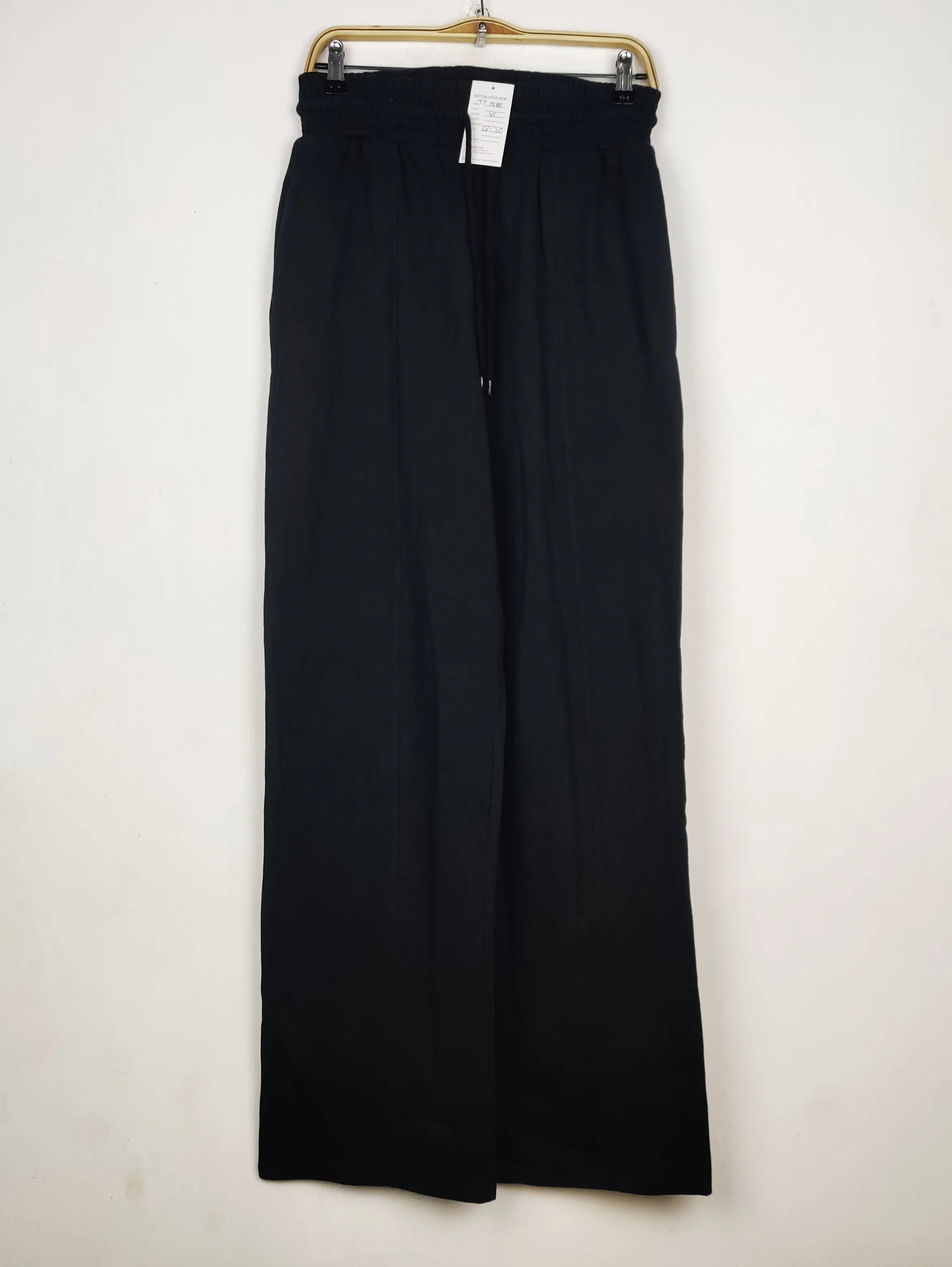 Buy online pre-used pre-loved 100% authentic & Original branded Asos (TT-3588) available in Pakistan. Top international brands avilable.