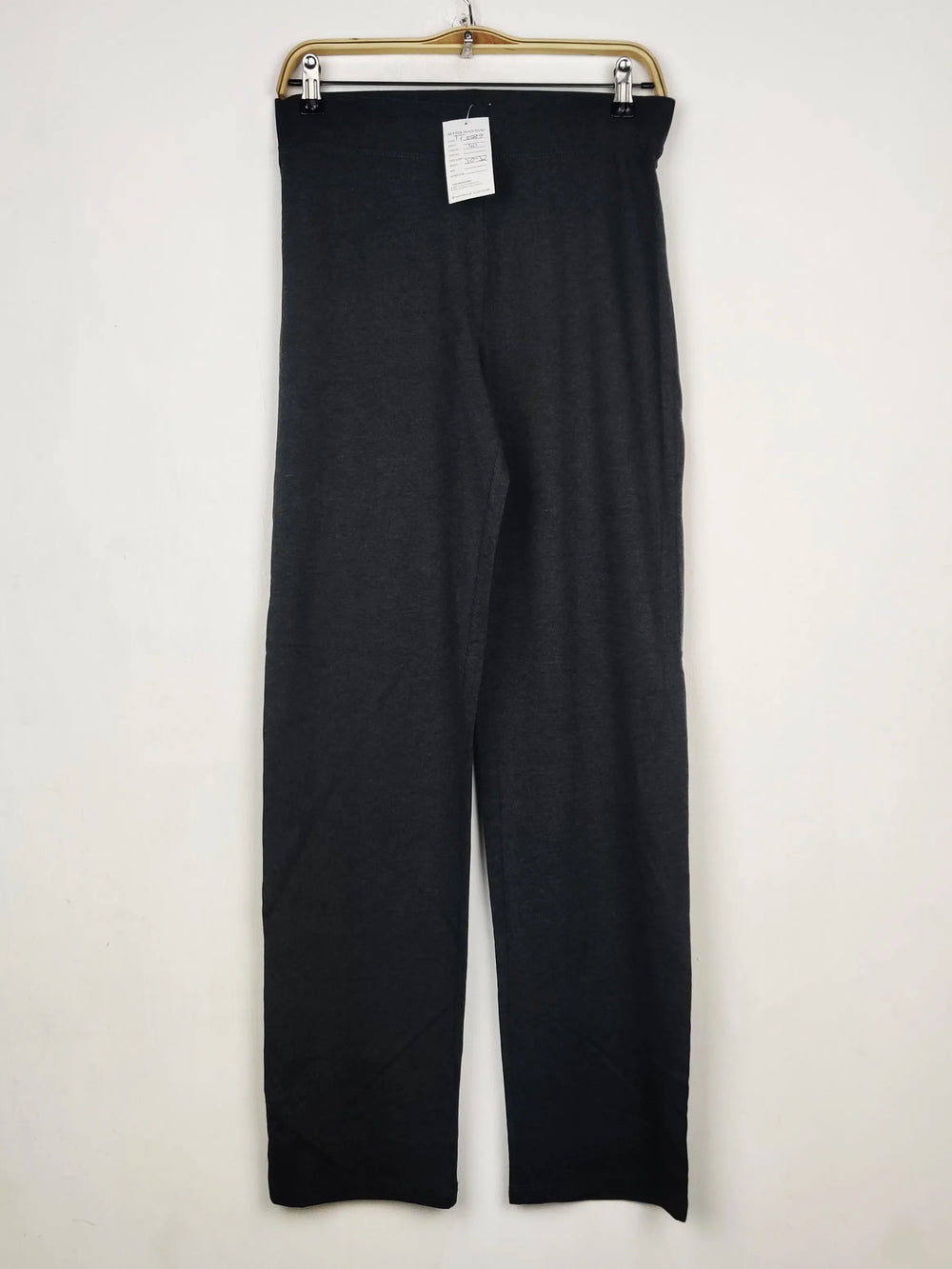 Buy online pre-used pre-loved 100% authentic & Original branded Marks & Spencer (TT-3589) available in Pakistan. Top international brands avilable.