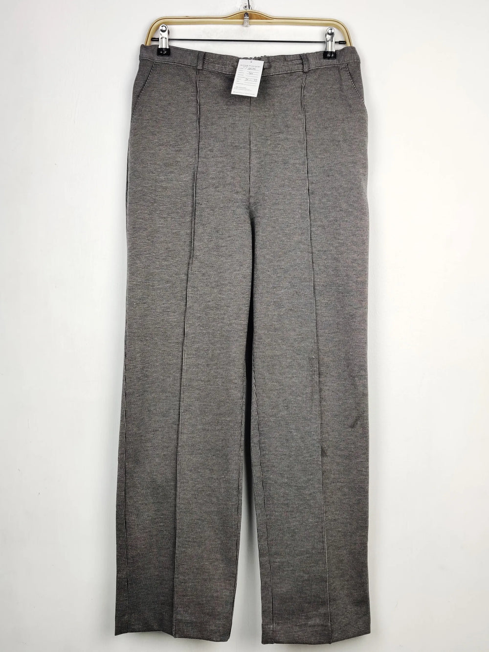 Buy online pre-used pre-loved 100% authentic & Original branded Honor Millburn (TT-3626) available in Pakistan. Top international brands avilable.