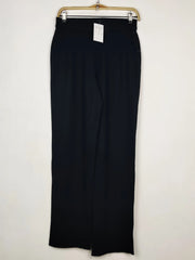 Buy online pre-used pre-loved 100% authentic & Original branded Marks & Spencer (TT-3629) available in Pakistan. Top international brands avilable.