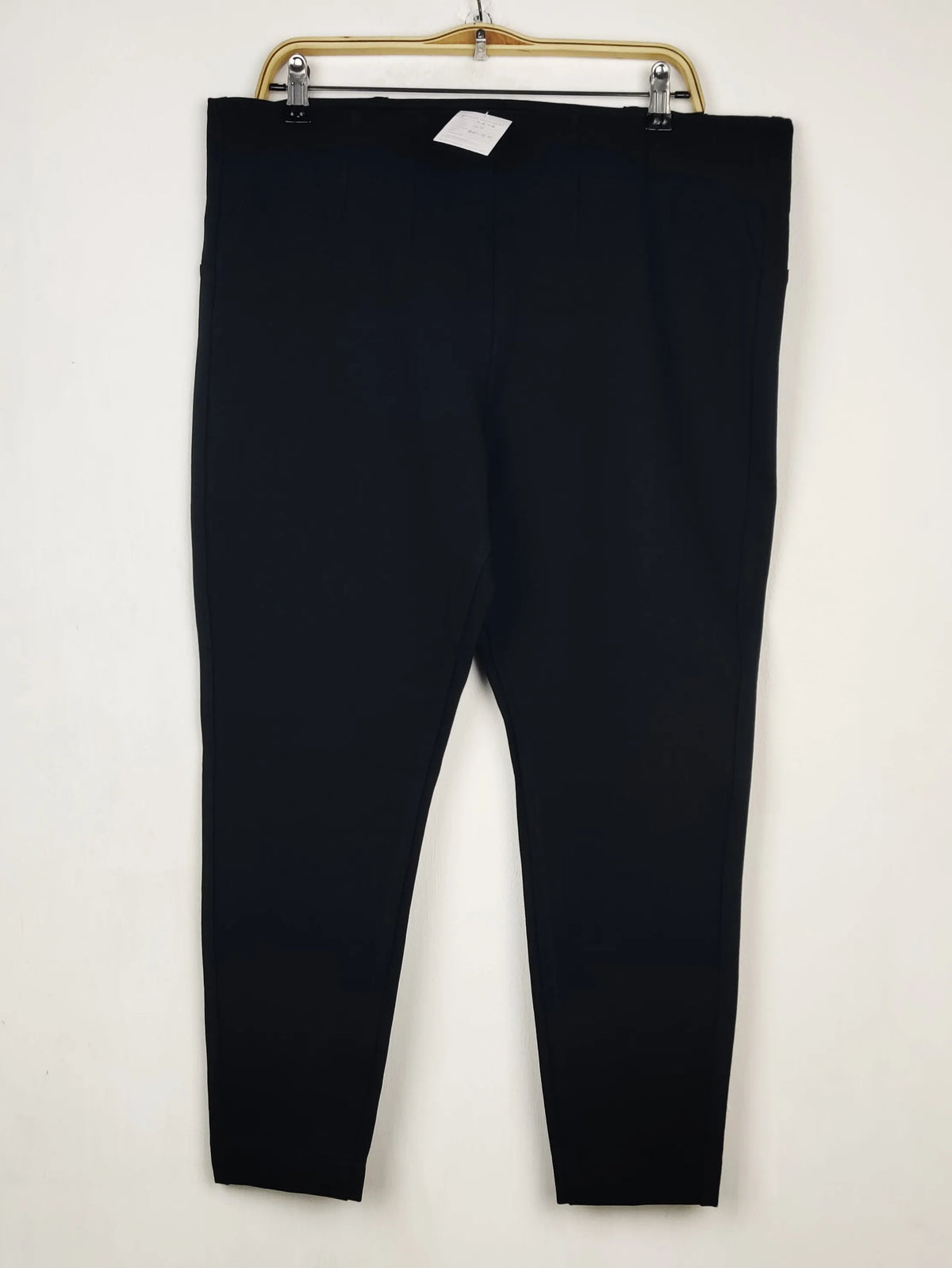 Buy online pre-used pre-loved 100% authentic & Original branded Marks & Spencer (TT-3638) available in Pakistan. Top international brands avilable.