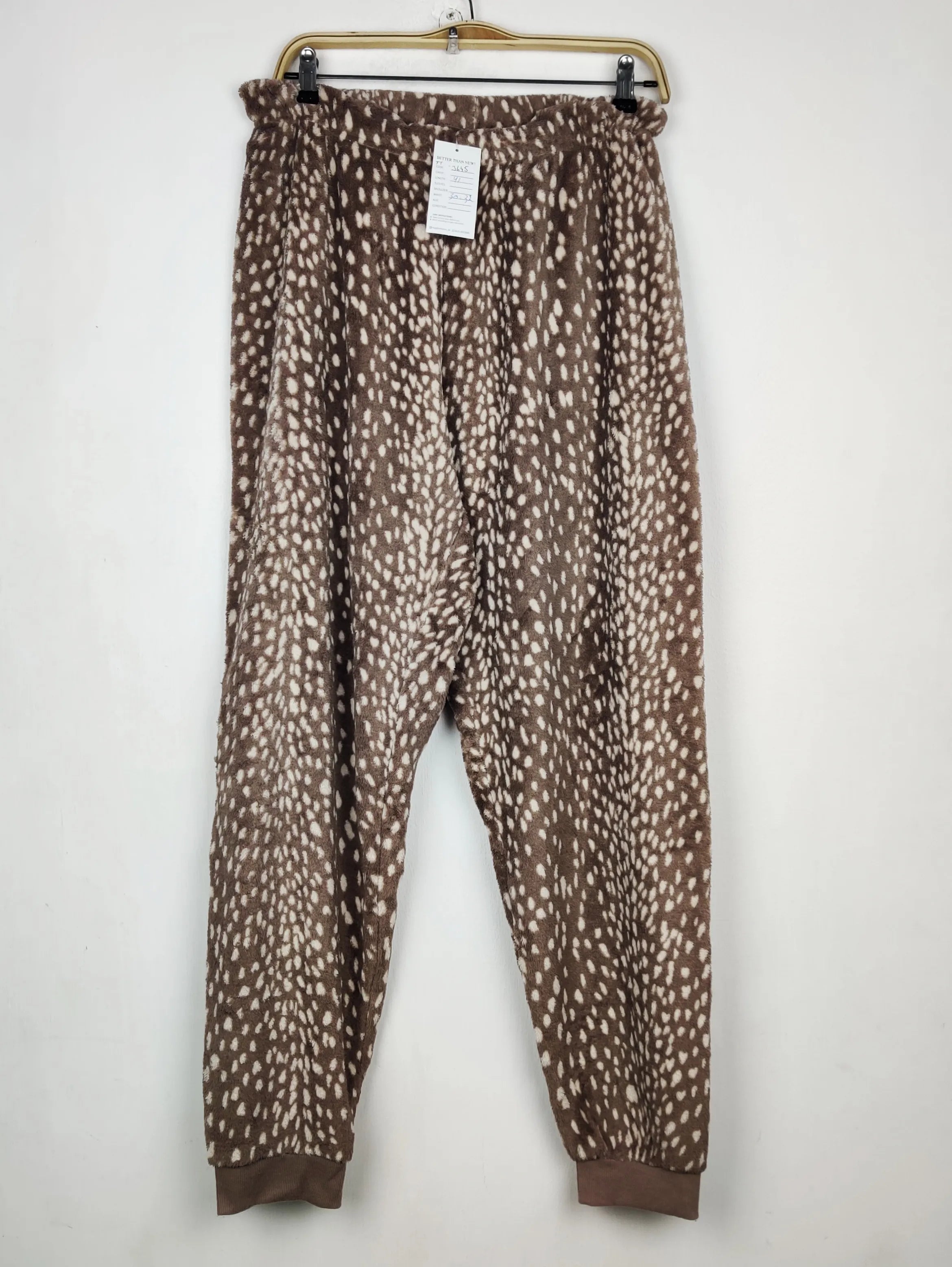 Buy online pre-used pre-loved 100% authentic & Original branded Primark (TT-3645) available in Pakistan. Top international brands avilable.