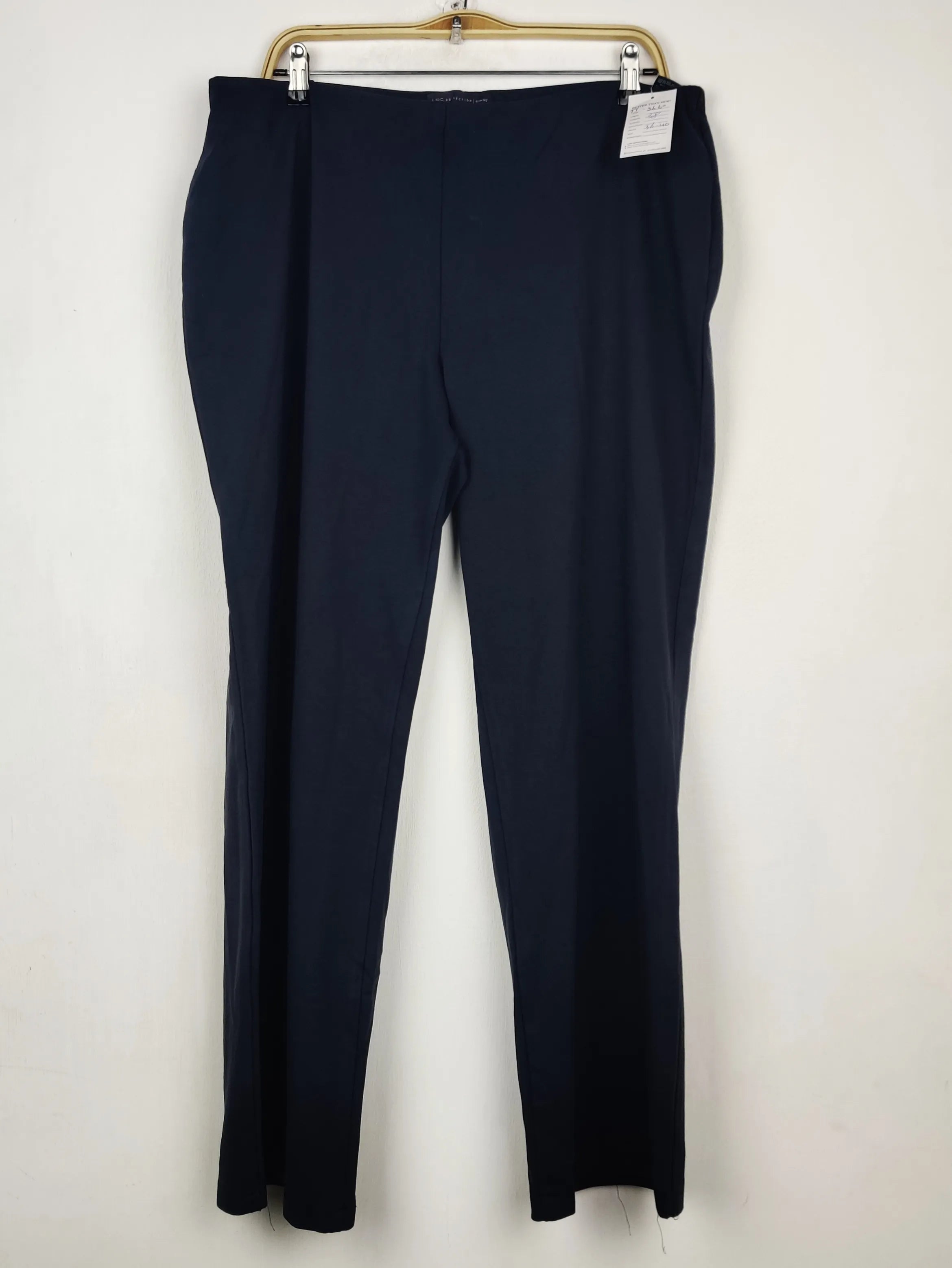 Buy online pre-used pre-loved 100% authentic & Original branded Marks & Spencer (TT-3660) available in Pakistan. Top international brands avilable.