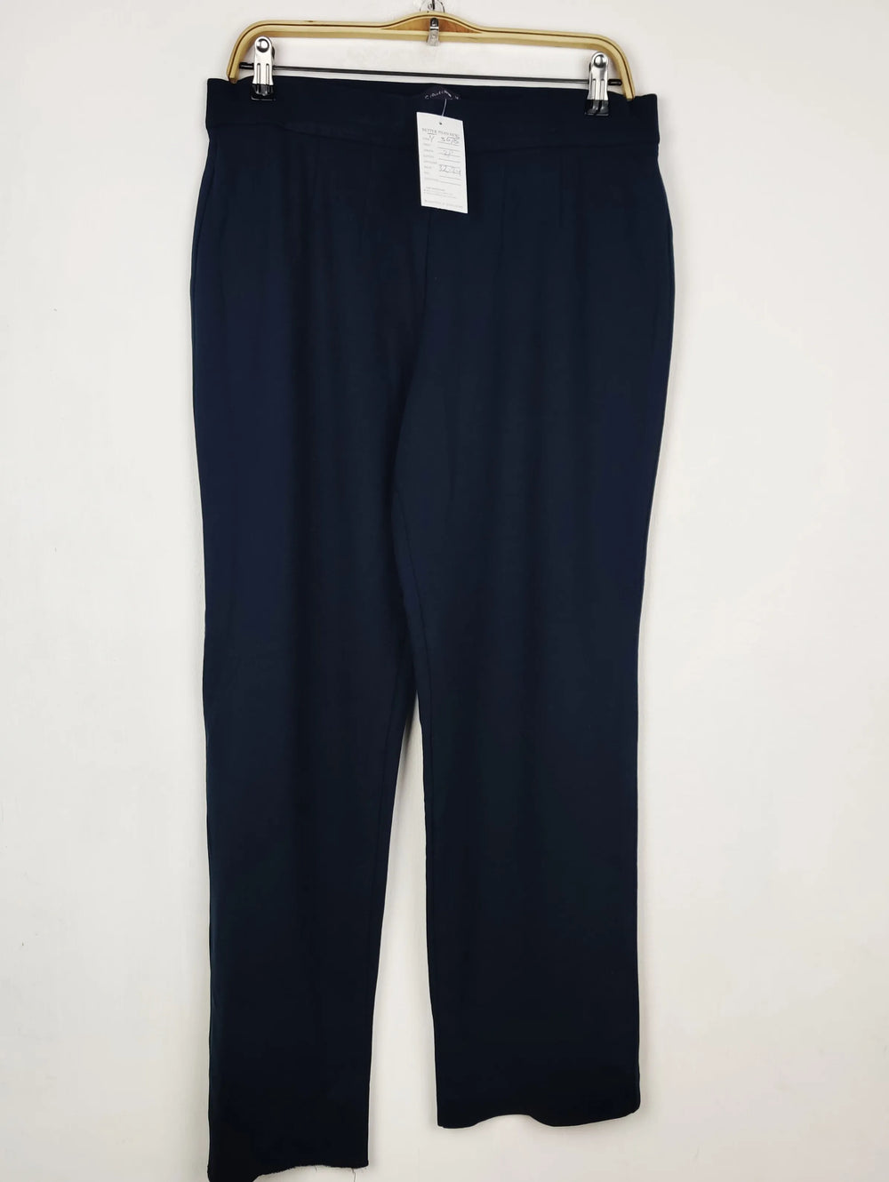 Buy online pre-used pre-loved 100% authentic & Original branded Marks & Spencer (TT-3678) available in Pakistan. Top international brands avilable.