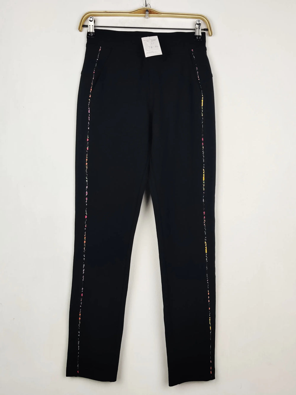 Buy online pre-used pre-loved 100% authentic & Original branded Sant (TT-3679) available in Pakistan. Top international brands avilable.