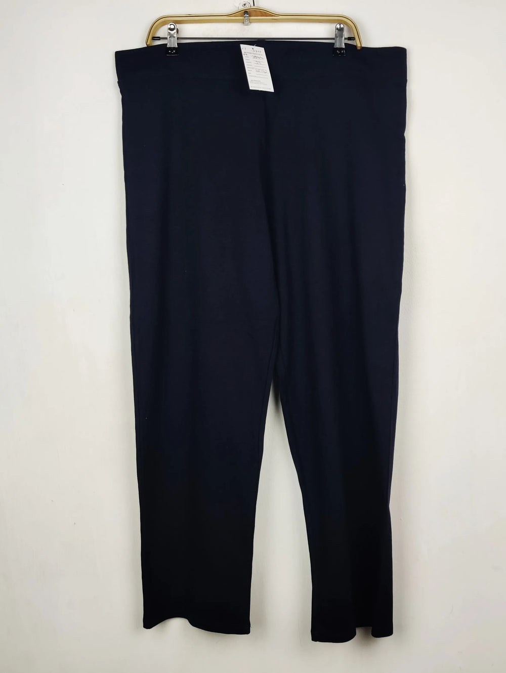 Buy online pre-used pre-loved 100% authentic & Original branded Marks & Spencer (TT-3743) available in Pakistan. Top international brands avilable.