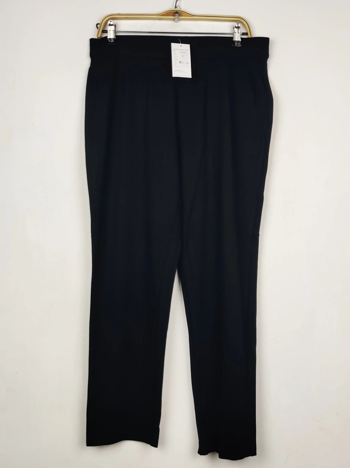 Buy online pre-used pre-loved 100% authentic & Original branded Marks & Spencer (TT-3749) available in Pakistan. Top international brands avilable.