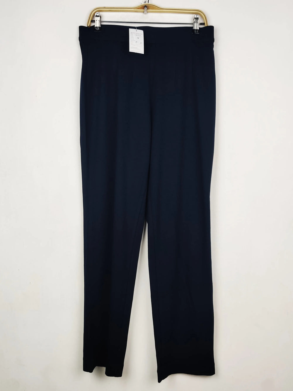 Buy online pre-used pre-loved 100% authentic & Original branded Marks & Spencer (TT-3750) available in Pakistan. Top international brands avilable.