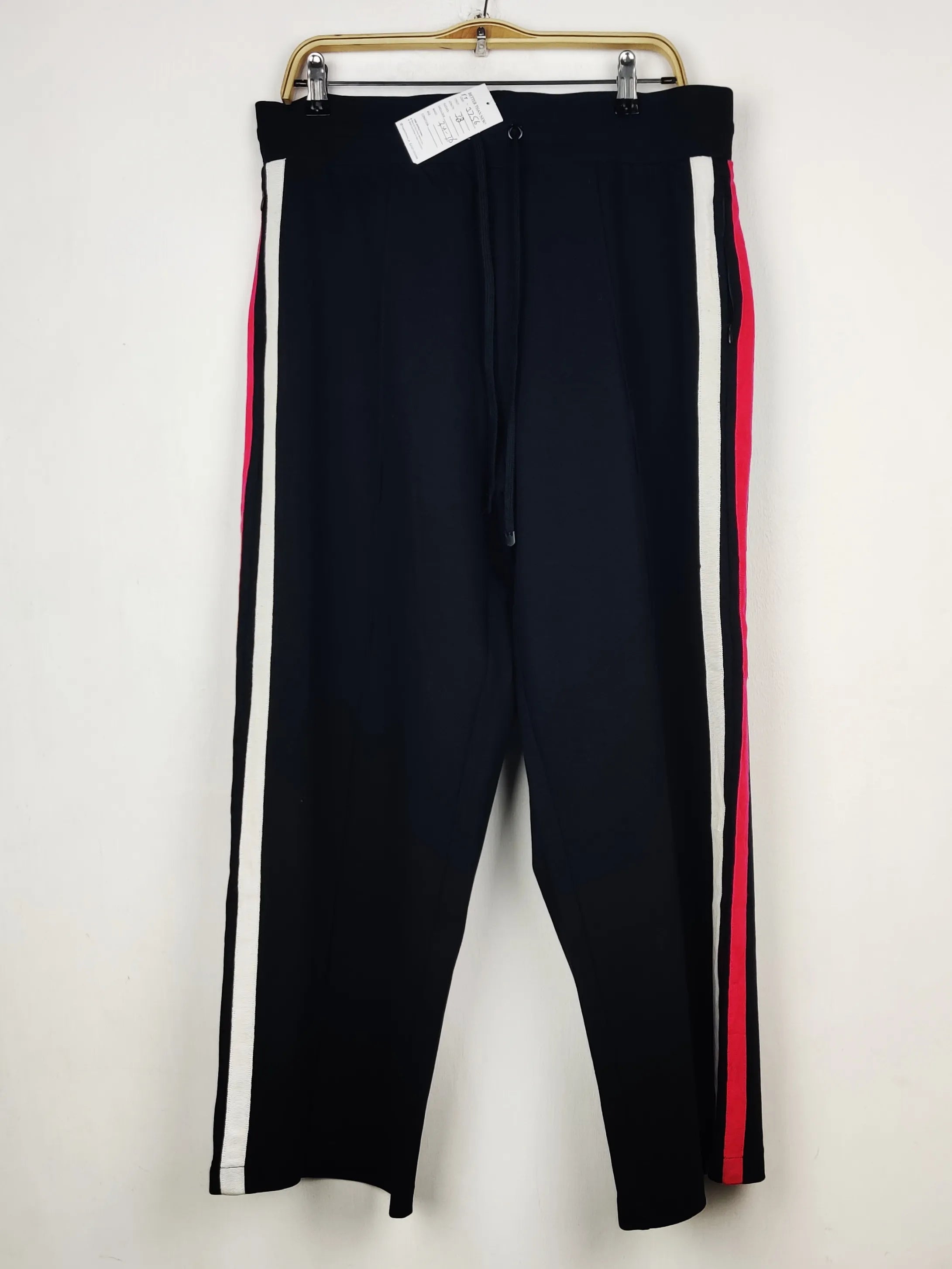 Buy online pre-used pre-loved 100% authentic & Original branded Marks & Spencer (TT-3756) available in Pakistan. Top international brands avilable.