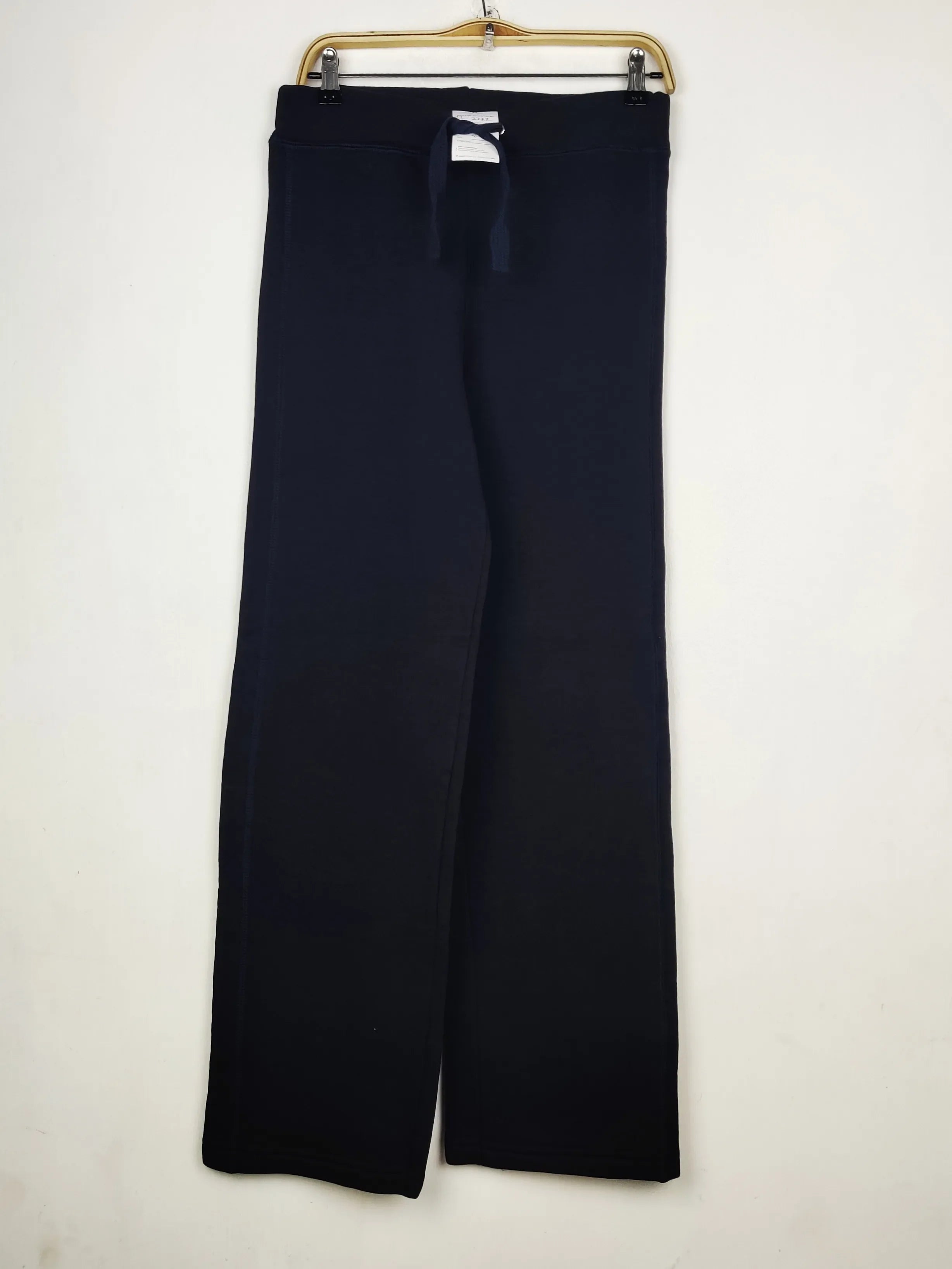 Buy online pre-used pre-loved 100% authentic & Original branded Nulhc (TT-3777) available in Pakistan. Top international brands avilable.