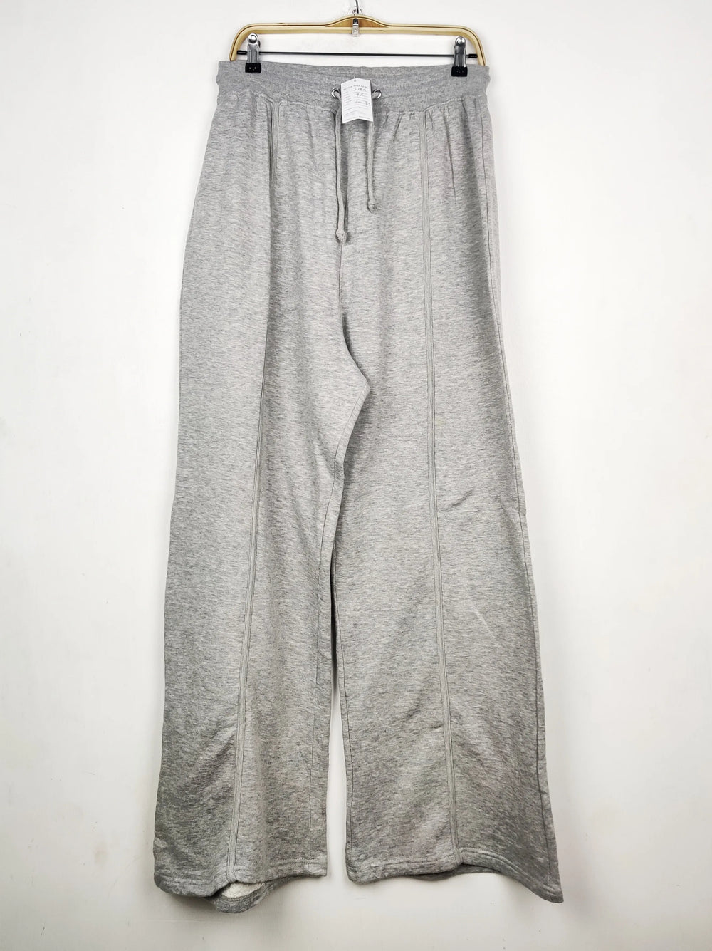 Buy online pre-used pre-loved 100% authentic & Original branded Prettylittlething (TT-3784) available in Pakistan. Top international brands avilable.