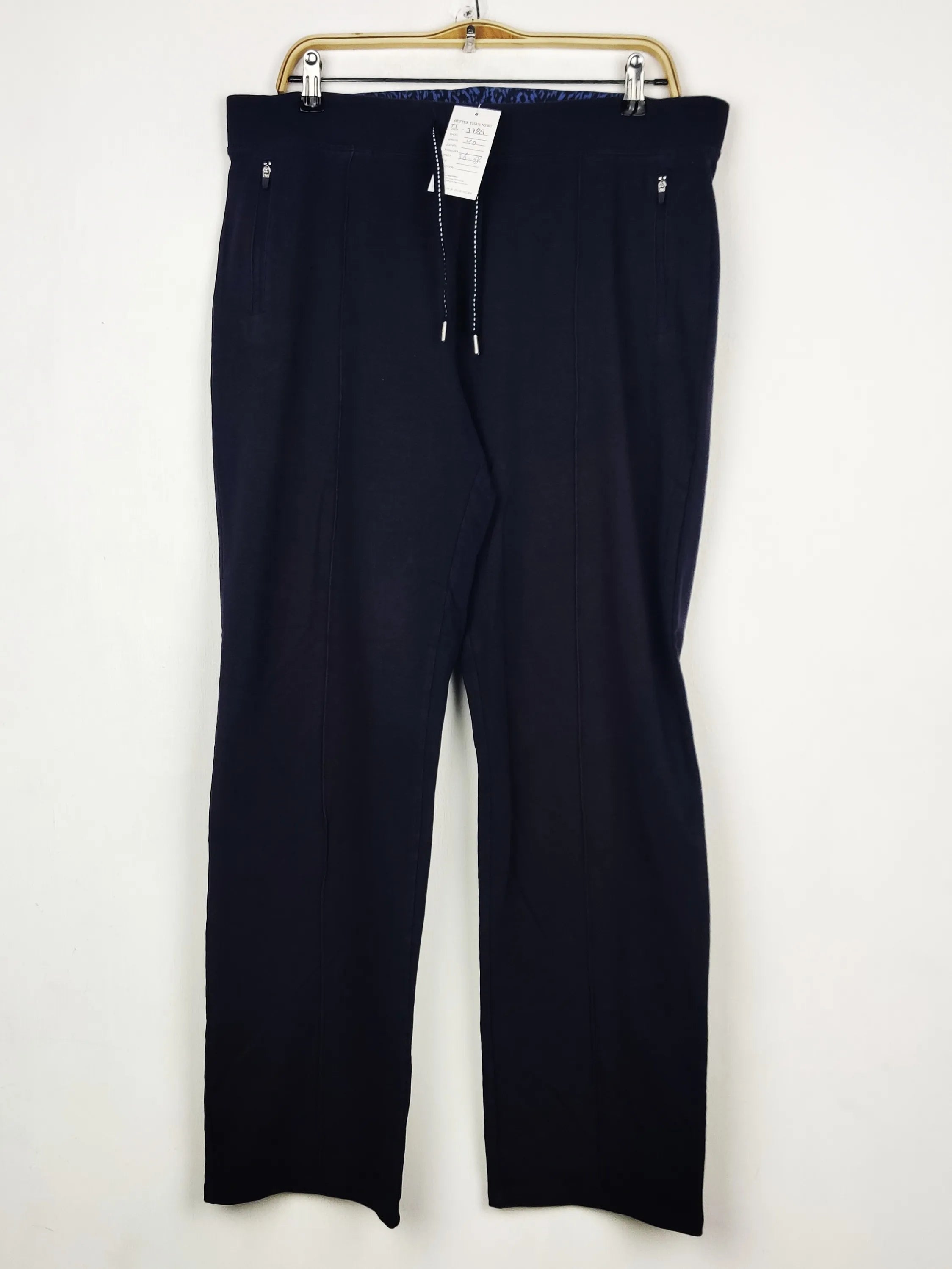 Buy online pre-used pre-loved 100% authentic & Original branded Marks & Spencer (TT-3789) available in Pakistan. Top international brands avilable.