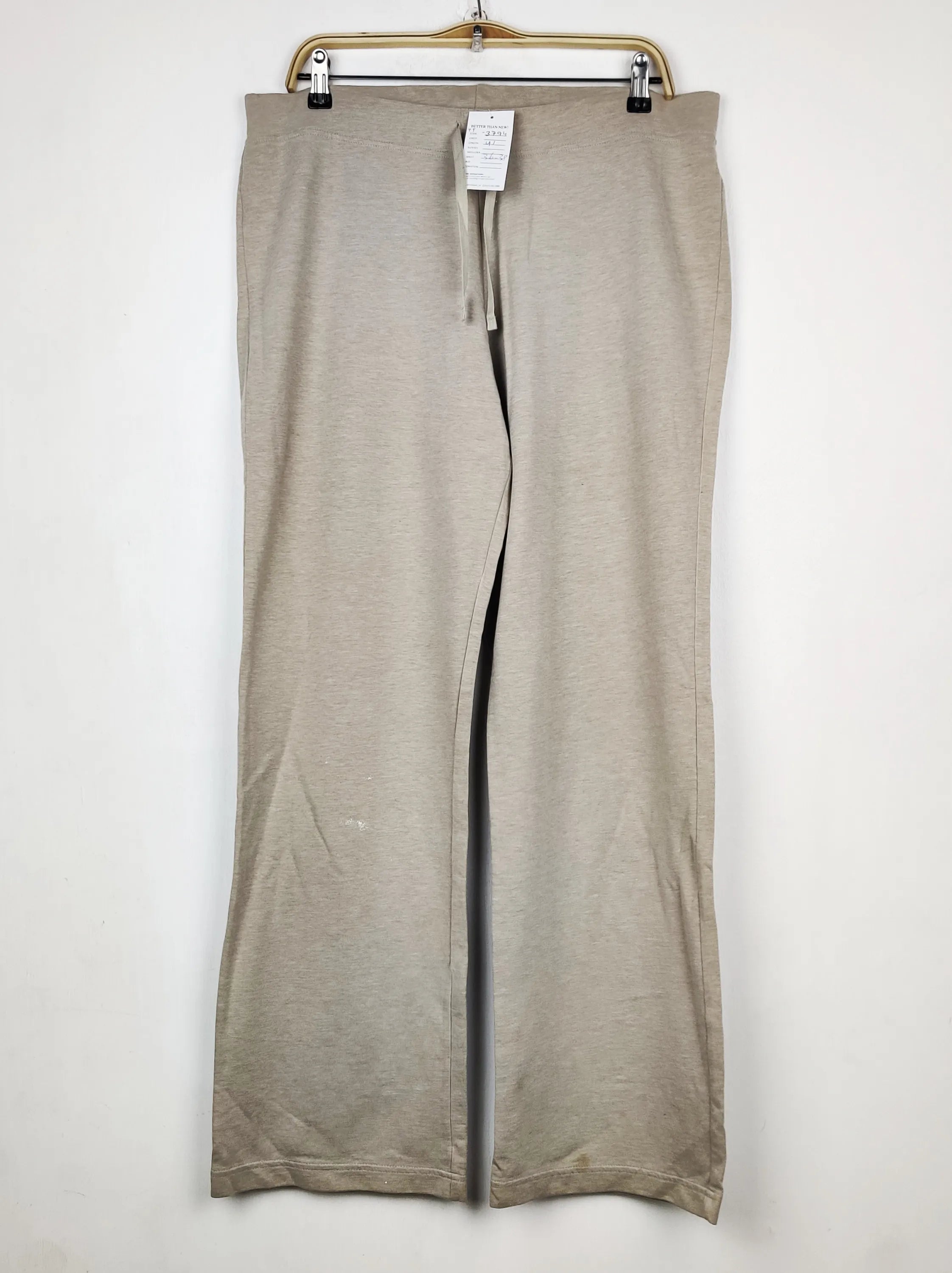 Buy online pre-used pre-loved 100% authentic & Original branded Marks & Spencer (TT-3794) available in Pakistan. Top international brands avilable.