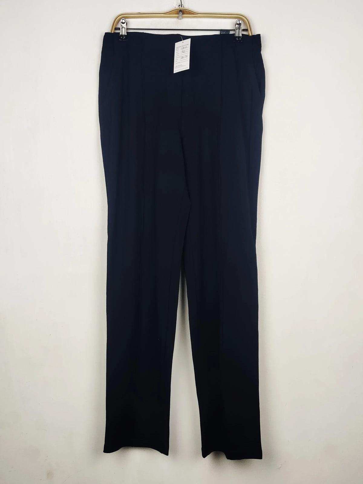 Buy online pre-used pre-loved 100% authentic & Original branded Marks & Spencer (TT-3800) available in Pakistan. Top international brands avilable.