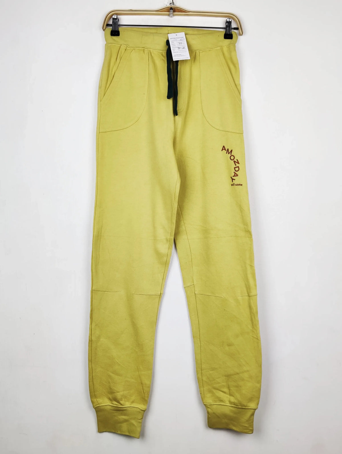 Buy online pre-used pre-loved 100% authentic & Original branded A Monday (TT-3823) available in Pakistan. Top international brands avilable.