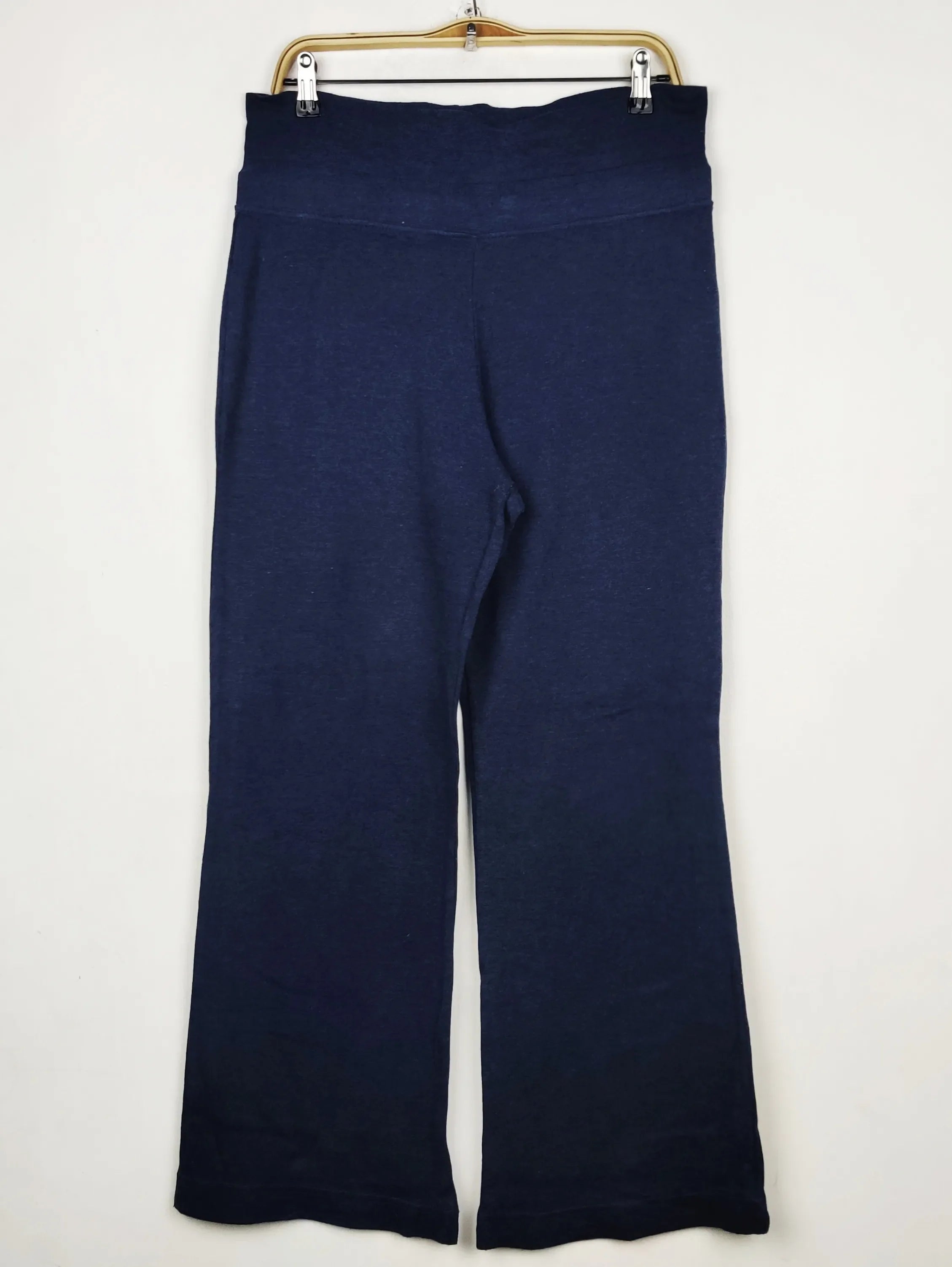 Buy online pre-used pre-loved 100% authentic & Original branded Marks & Spencer (TT-3832) available in Pakistan. Top international brands avilable.